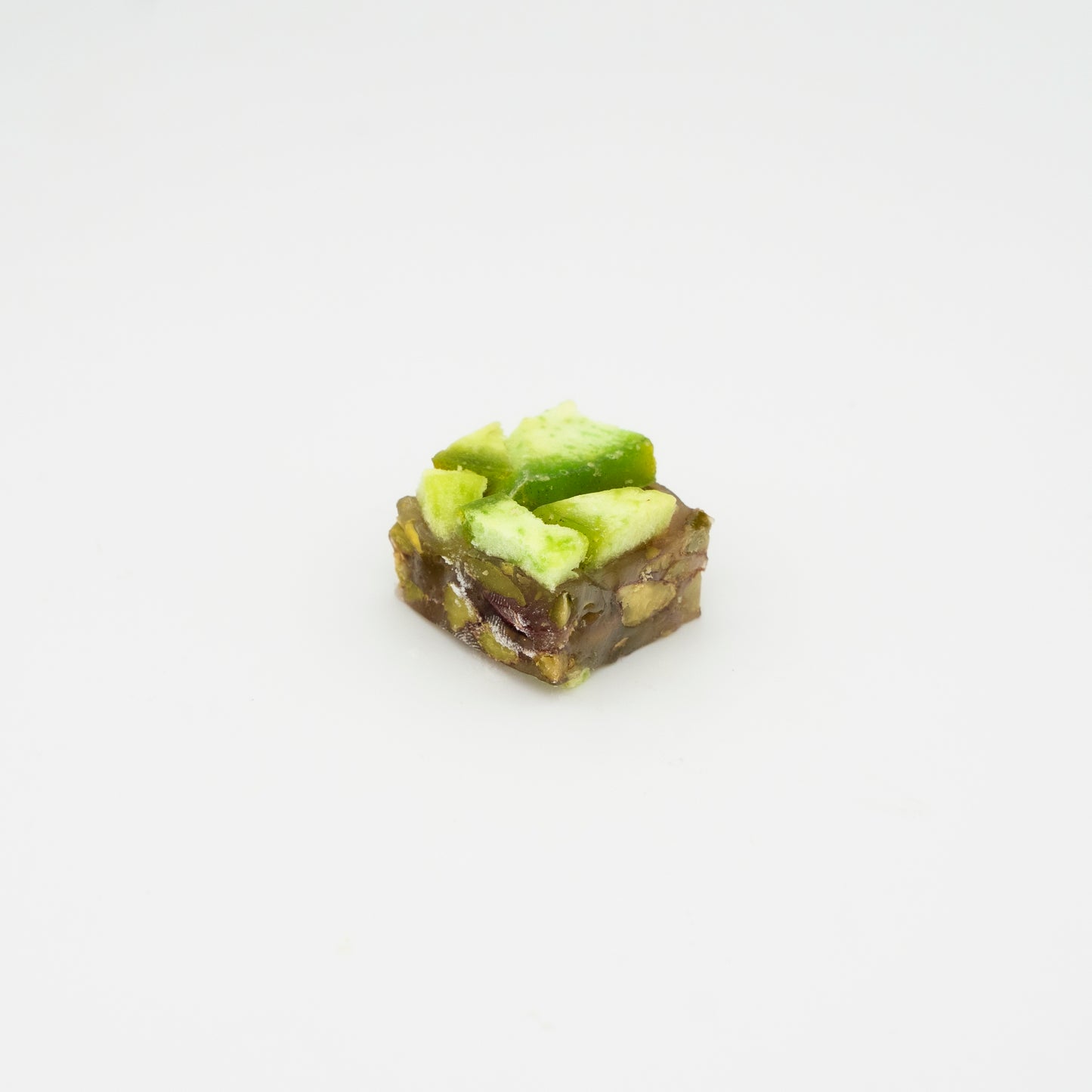 Kiwi filled with date paste and pistachio 