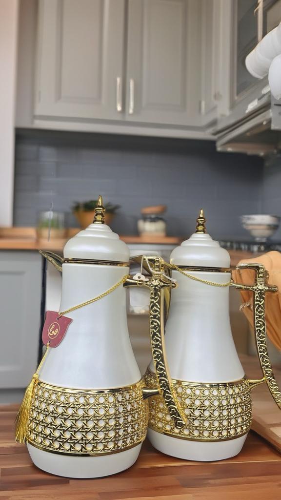 Luxury Thermos Set – Sleek Gold