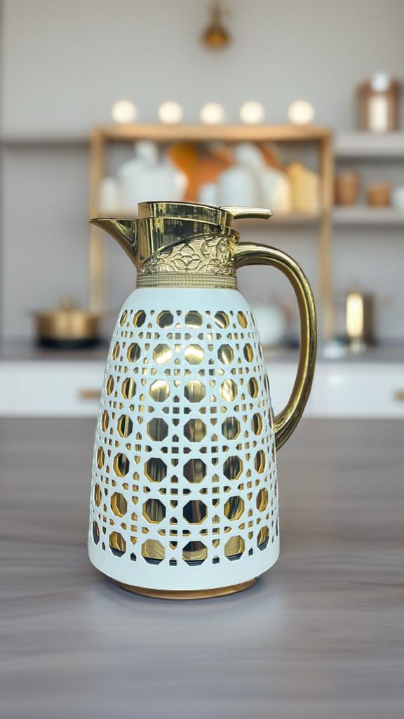 Luxury Thermos – White & Gold Design