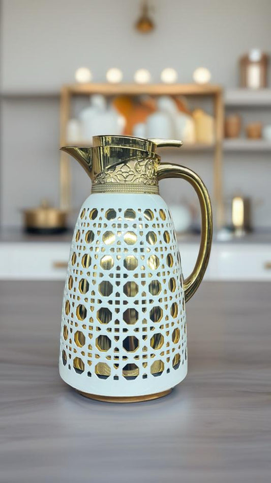 Luxury Thermos – White & Gold Design